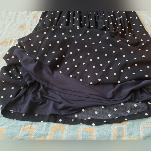 Black & White Polka Dot Midi Skirt Size Medium - Picture 3 of 6